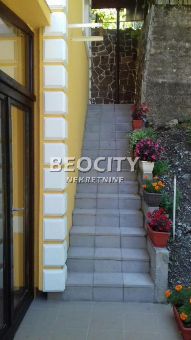 Kraljevo, Bogutovačka Banja, , 10. 0, 174m2, 80000EUR