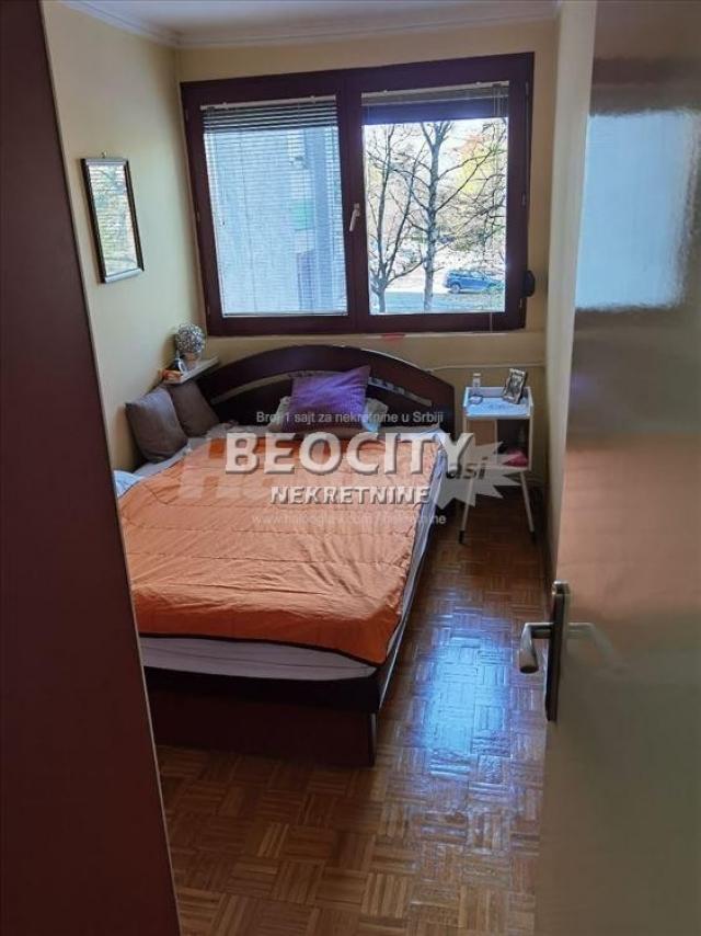 Voždovac, Banjica, Bulevar oslobođenja, 2. 0, 50m2, 132600EUR