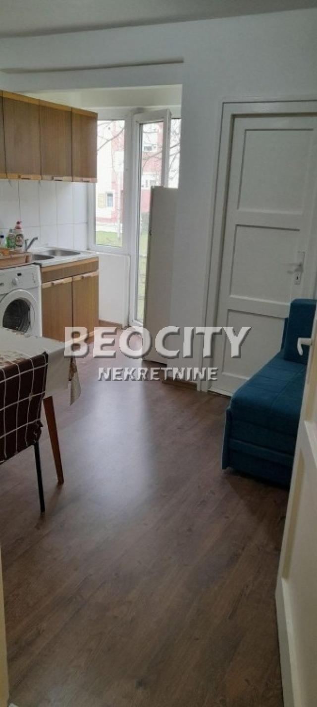 Novi Sad, Satelit, Antuna Urbana, 1. 0, 33m2, 75900EUR