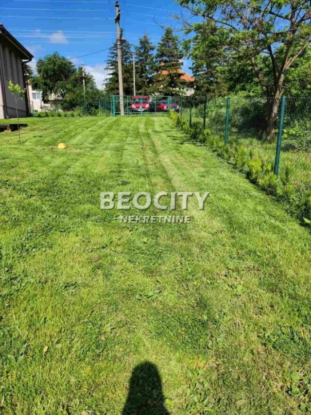 Barajevo, Guncati, Slobodana Penezića Krcuna, 60a, 52000EUR