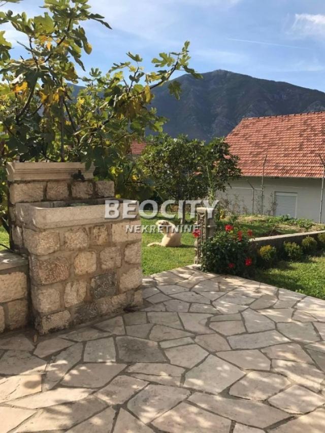 Kotor, Dobrota, Dobrota , 10. 0, 200m2, 850000EUR