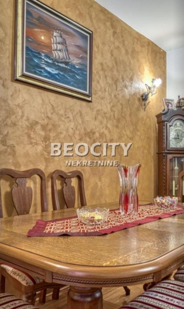 Kotor, Sveti Stasije, Svetistasije, 10. 0, 500m2, 1300000EUR