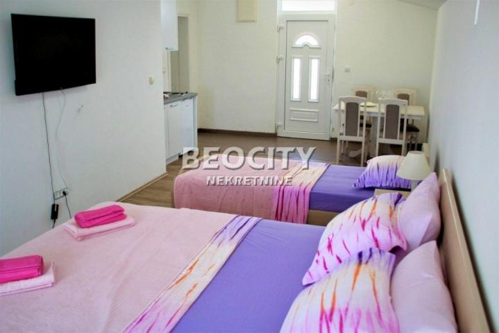 Budva, Jaz, Krimovica, 10. 0, 250m2, 450000EUR