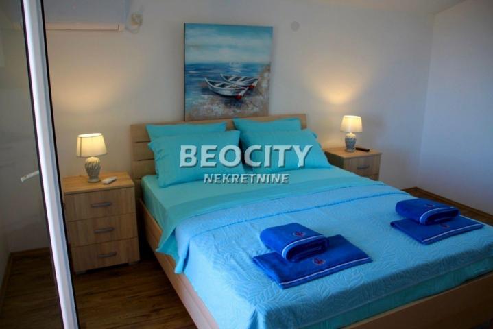 Budva, Jaz, Krimovica, 10. 0, 250m2, 450000EUR