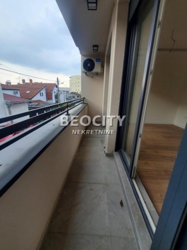 Zvezdara, Denkova bašta, Paje Jovanovića, 4. 0, 100m2, 220000EUR