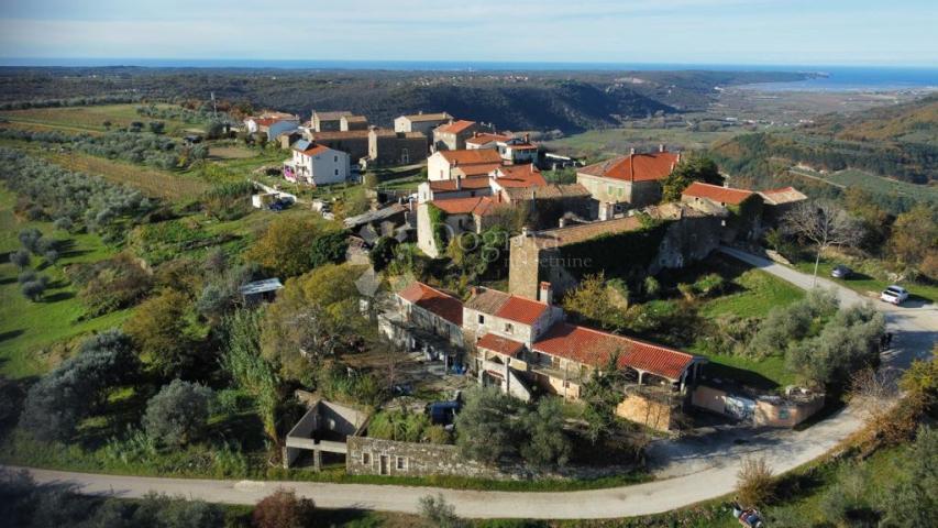 Haus Momjan, Buje, 1.962m2