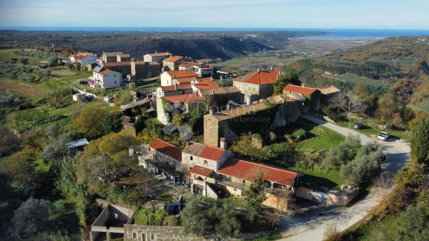 Haus Momjan, Buje, 1.962m2