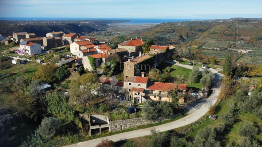 Haus Momjan, Buje, 1.962m2