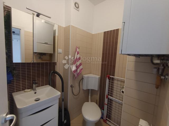 Flat Centar, Pula, 32m2