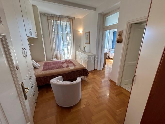 Flat Opatija - Centar, Opatija, 92m2