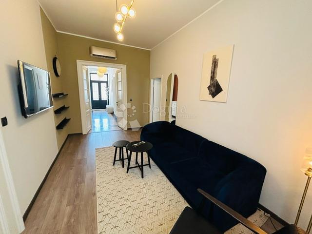 Flat Centar, Rijeka, 90m2