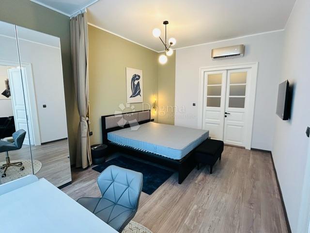 Flat Centar, Rijeka, 90m2