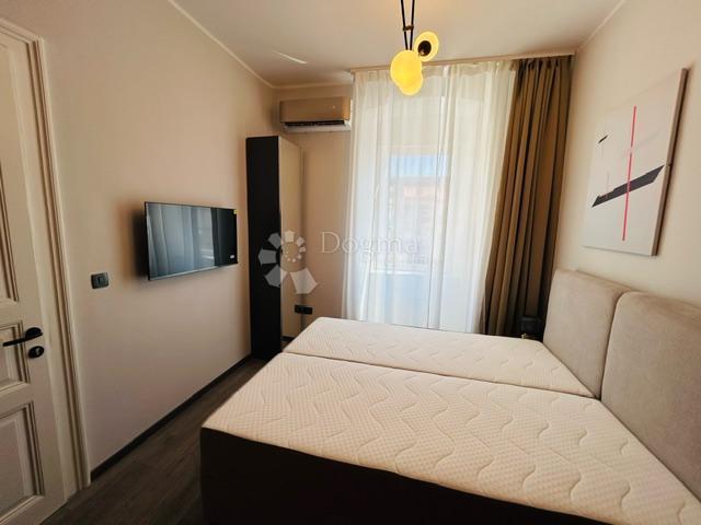 Flat Centar, Rijeka, 90m2