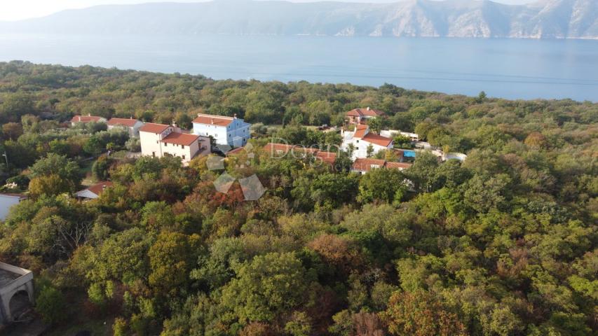 Land Brzac, Krk, 1.685m2