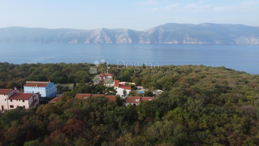 Land Brzac, Krk, 1.685m2