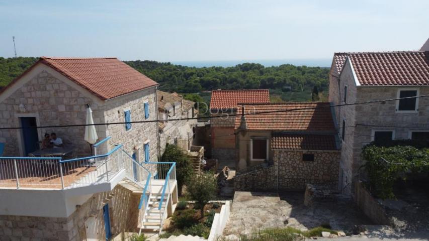 House Podstražje, Vis, 105m2