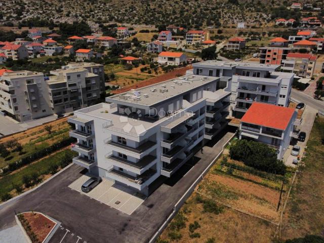 TROGIR-PENTHOUSE S ČAROBNIM POGLEDOM S47