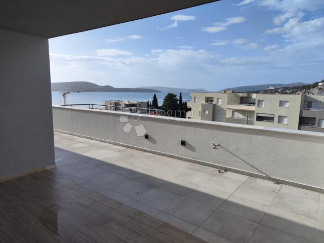 TROGIR-PENTHOUSE S ČAROBNIM POGLEDOM S47