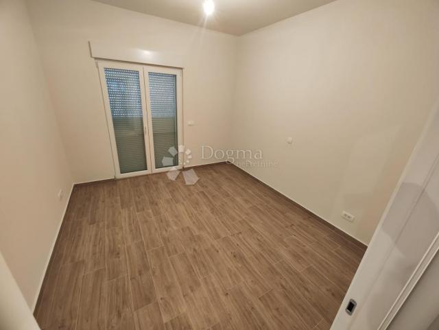 TROGIR-PENTHOUSE S ČAROBNIM POGLEDOM S47