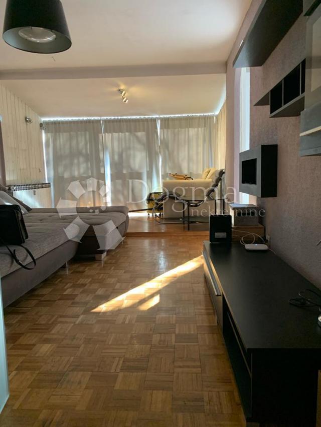 Flat Špansko, Stenjevec, Drage garvaisa, 119,20m2