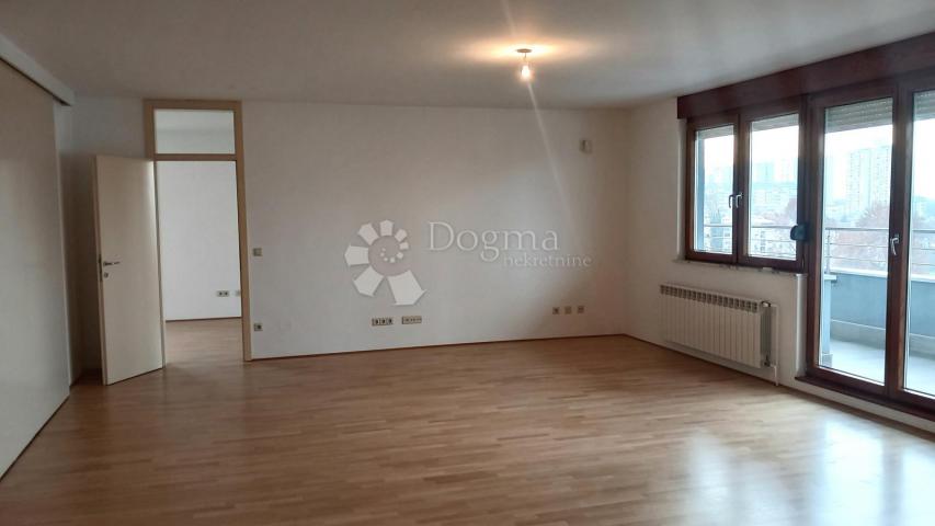 Flat Srednjaci, Trešnjevka - Jug, 160m2