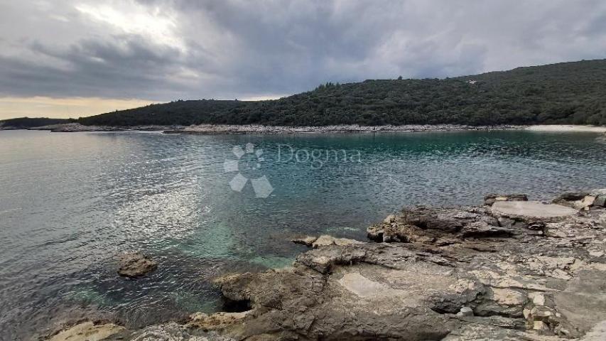 Zemljište na obali mora