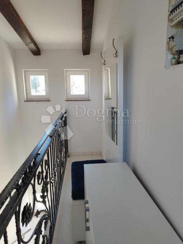 House Rovinjsko Selo, Rovinj, 450m2