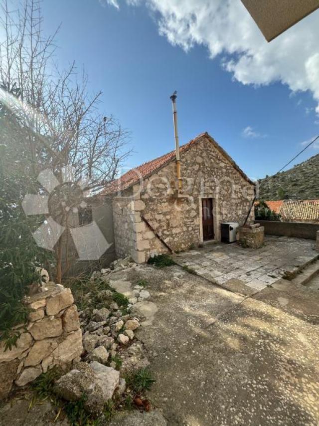 House Ivan Dolac, Jelsa, 113m2