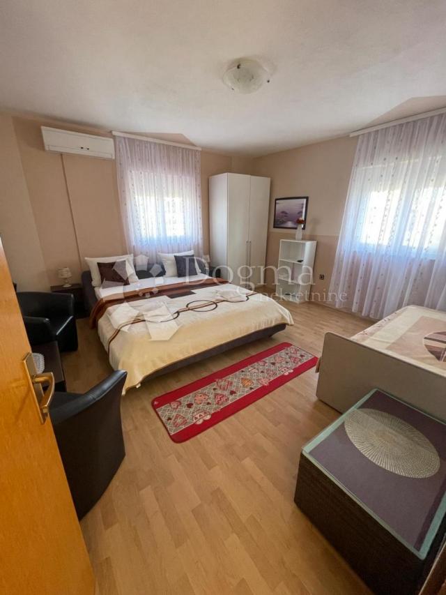 Apartmanska kuća Zadar, Borik