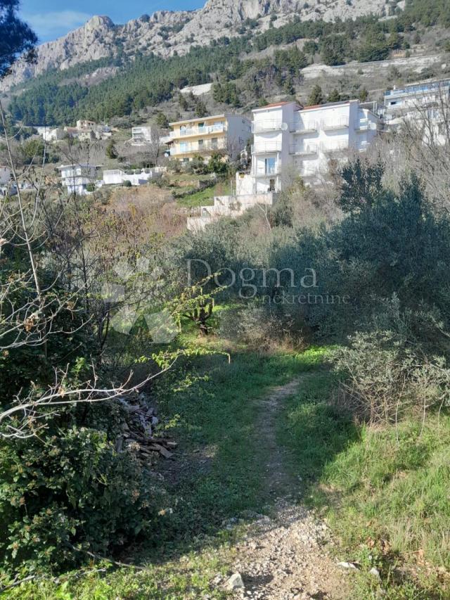 Land Brela, 1.068m2