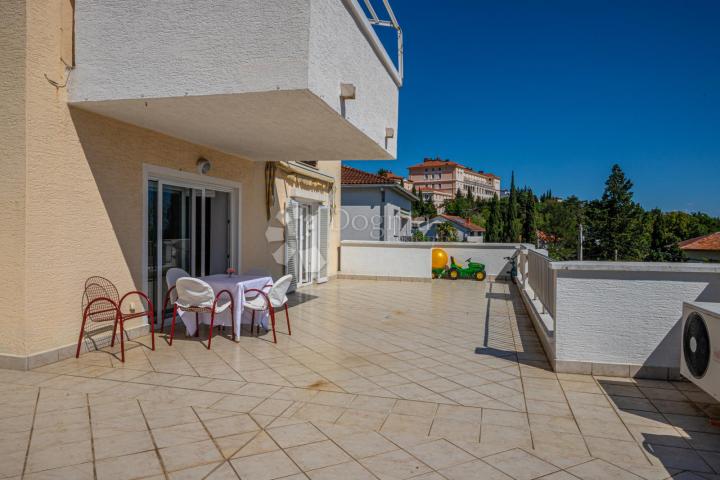 APARTMAN CRIKVENICA S NEODOLJIVIM POGLEDOM NA MORE