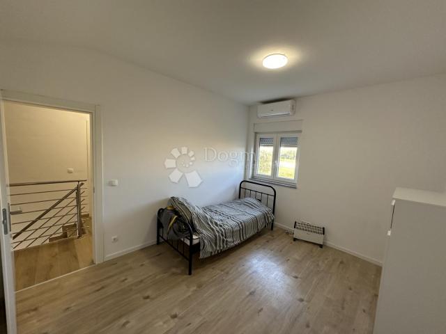 Moderna novogradnja, DUPLEX KUĆA, SABUNIKE