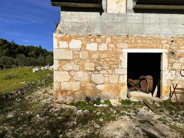 *SNIŽENO* Stara kamena kuća  blizu Nacionalnog parka Krka