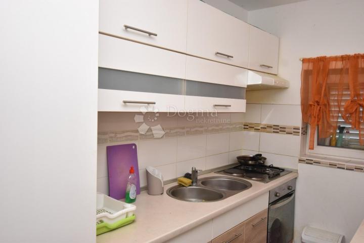 Kuća u Žaboriću - 3 potpuno uređena i odvojena apartmana