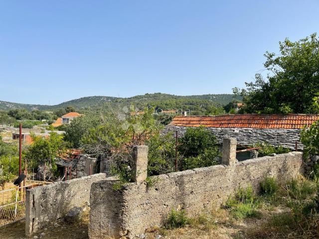 Land Vinišće, Marina, 915m2