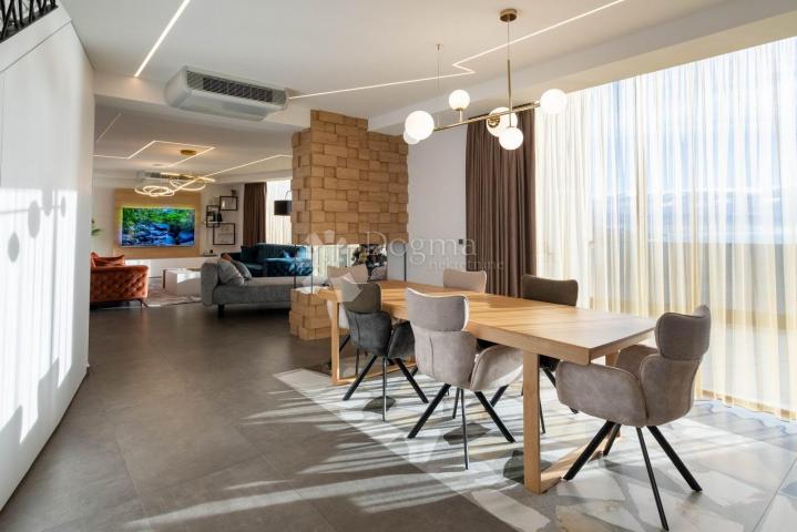 Flat Volosko, Opatija, 227,50m2