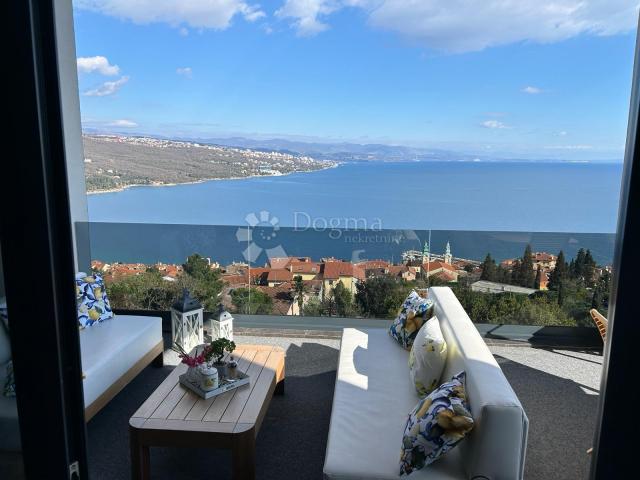 Flat Volosko, Opatija, 227,50m2