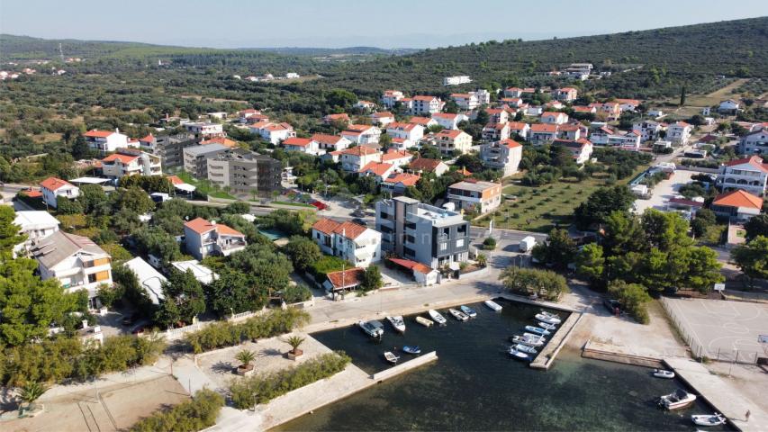 ZADAR, SUKOŠAN, Apartment mit 2 Schlafzimmern und Badezimmern in einem herrlichen Neubau mit Meerbli