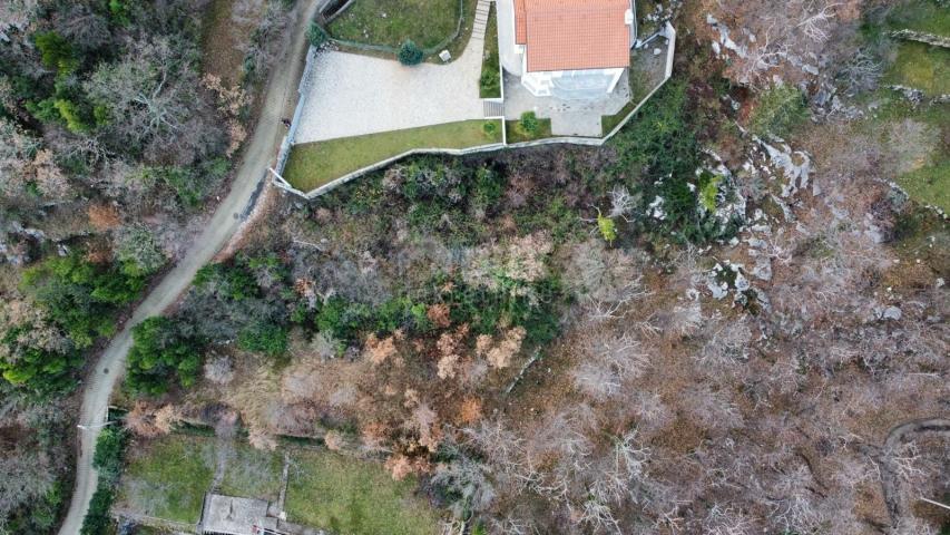 OPATIJA, LIGANJ - zemljište s građevinskom dozvolom za dvije duplex vile s bazenom