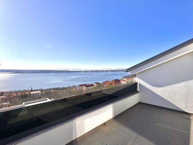 CRIKVENICA - Two-story apartment, 101 m2, sea view!