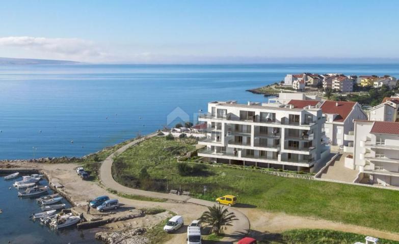 PAG ISLAND, POVLJANA - Two-room apartment, first row to the sea