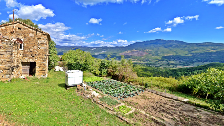 ISTRIA, CEROVLJE - Stone house with a panoramic view