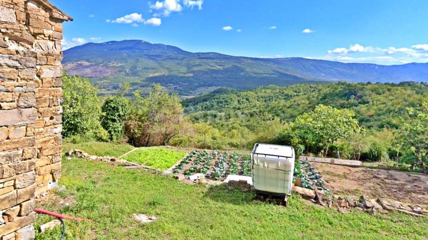 ISTRIA, CEROVLJE - Stone house with a panoramic view