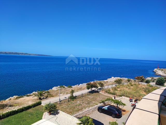 PAG ISLAND, POVLJANA - 3 bedroom apartment in a new building, FIRST ROW TO THE SEA