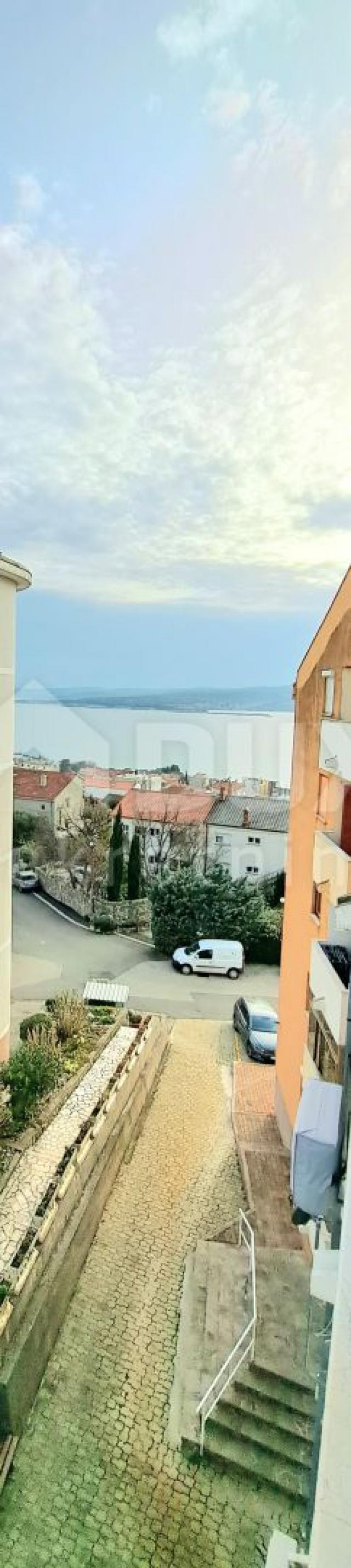 CRIKVENICA - lijepi apartman na odličnoj lokaciji