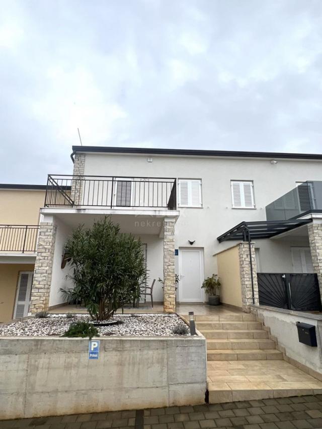 ISTRIEN, NOVIGRAD - Haus mit Meerblick