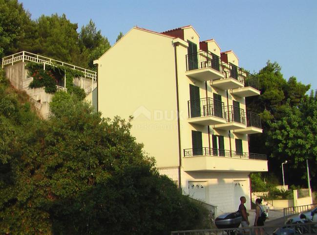 DUBROVNIK - a beautiful house with a sea view