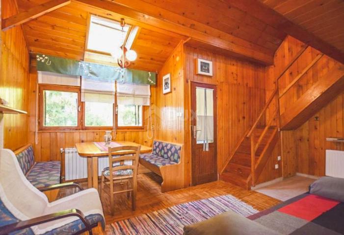 GORSKI KOTAR, VRBOVSKO-Rustikales Ferienhaus aus Holz in Gorski Kotar