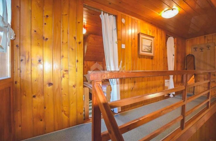 GORSKI KOTAR, VRBOVSKO-Rustikales Ferienhaus aus Holz in Gorski Kotar