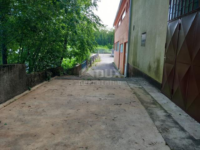 MATULJI - prodajno-proizvodni skladišni prostor 400m2 s 638m2 dvorišta